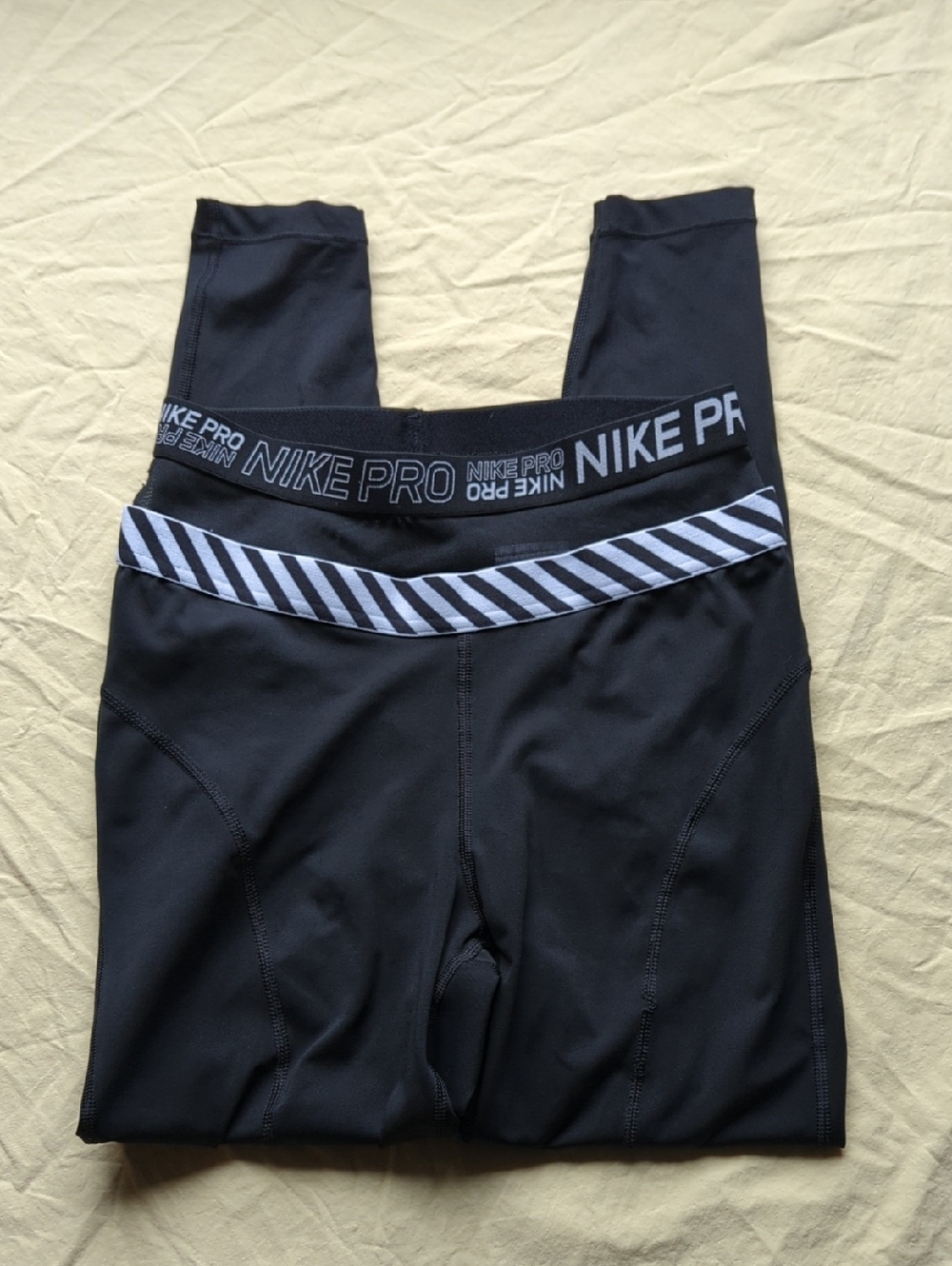 XS Nike Pro Leggings